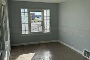6203 Dardanella Ave, Normandy, MO 63121 - Photo 10