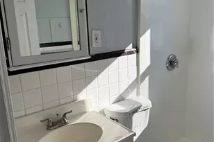 6203 Dardanella Ave, Normandy, MO 63121 - Photo 6