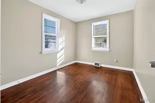 10592 Clarendon Ave, Saint Louis, MO 63114 - Photo 18