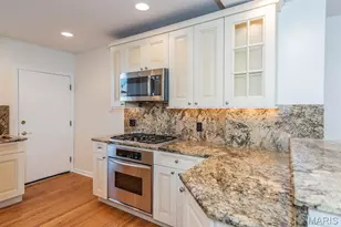 377 N Taylor Ave, Saint Louis, MO 63108 - Photo 4