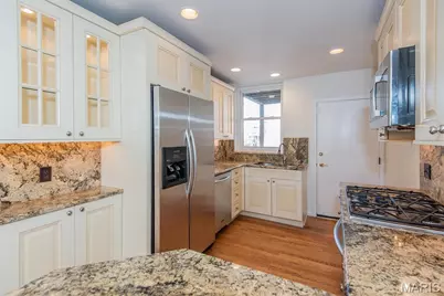 377 N Taylor Avenue #1S, Saint Louis, MO 63108 - Photo 8