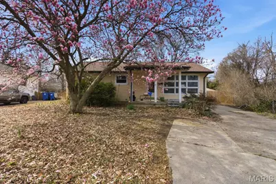 1913 Park Avenue, Saint Charles, MO 63301 - Photo 1