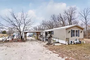 748 Walker Rd, Troy, MO 63379 - Photo 4