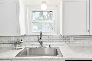 405 W 9th St, Hermann, MO 65041 - Photo 26