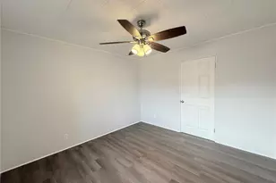 405 W 9th St, Hermann, MO 65041 - Photo 14