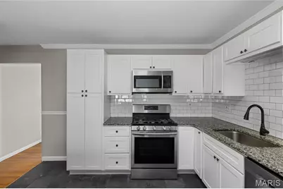 725 Pelican Lane, Florissant, MO 63031 - Photo 16