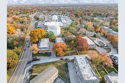 916 Claytonbrook Drive #1, Ballwin, MO 63011 - Photo 26