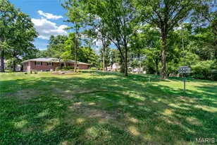 1166 St Theresa Dr, Dardenne Prairie, MO 63368 - Photo 8