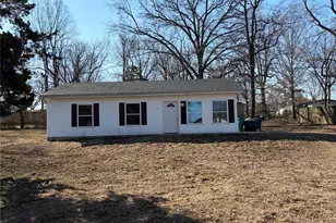 1322 Casey Ave, Saint Clair, MO 63077 - Photo 2