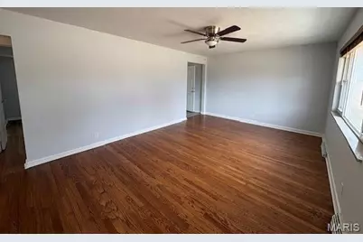 4723 N Hills Lane, Cool Valley, MO 63121 - Photo 8