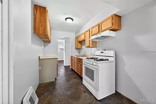 10519 Renfrew Dr, Saint Louis, MO 63137 - Photo 6