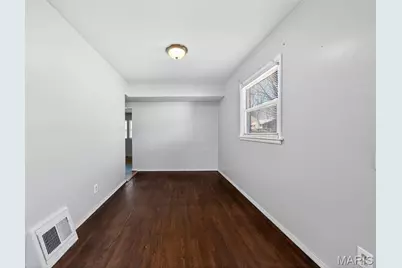 10519 Renfrew Drive, Saint Louis, MO 63137 - Photo 22