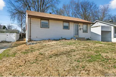 10519 Renfrew Drive, Saint Louis, MO 63137 - Photo 4