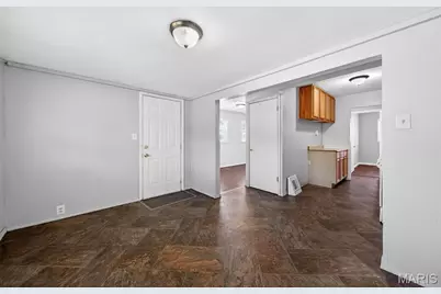 10519 Renfrew Drive, Saint Louis, MO 63137 - Photo 26