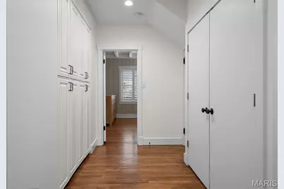 412 Hawbrook Court, Kirkwood, MO 63122 - Photo 16