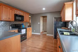 238 Autumn Rdg Dr, Cuba, MO 65453 - Photo 10