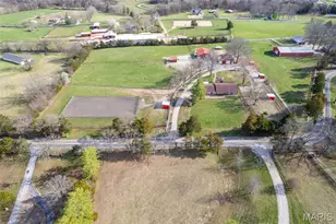 4212 Hueffmeier Rd, Wentzville, MO 63385 - Photo 6