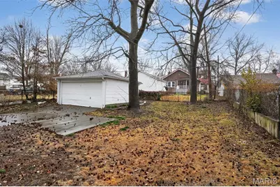 7611 Rosedale Drive, Saint Louis, MO 63121 - Photo 10