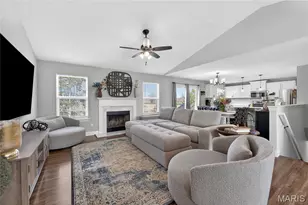 129 Hadley Grove Dr, Moscow Mills, MO 63362 - Photo 2