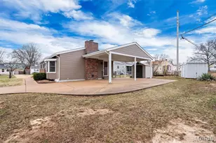 4116 Cornus Dr, Saint Louis, MO 63125 - Photo 2