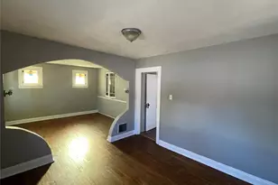 8343 Strathmore Pl, Jennings, MO 63136 - Photo 10