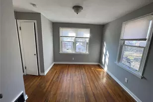 8343 Strathmore Pl, Jennings, MO 63136 - Photo 16