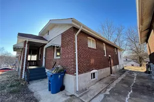 8343 Strathmore Pl, Jennings, MO 63136 - Photo 2