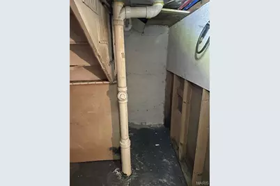 8343 Strathmore Place, Jennings, MO 63136 - Photo 26