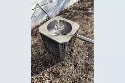 8343 Strathmore Place, Jennings, MO 63136 - Photo 32