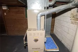 8343 Strathmore Pl, Jennings, MO 63136 - Photo 24