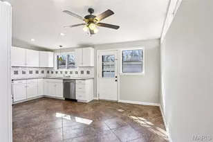 325 Holiday Hill Dr, Florissant, MO 63033 - Photo 6