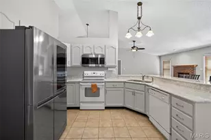 7131 Curtis Dr, Dardenne Prairie, MO 63368 - Photo 4