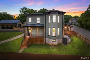 422 N 2nd St, De Soto, MO 63020 - Photo 1