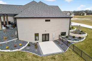 310 Lakeland Ct, Defiance, MO 63341 - Photo 12