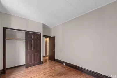 4925 Schollmeyer Avenue, Saint Louis, MO 63109 - Photo 16