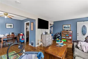 10812 St Francis Ln, Saint Louis, MO 63074 - Photo 6