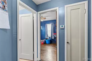 10812 St Francis Ln, Saint Louis, MO 63074 - Photo 12