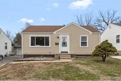 10812 Saint Francis Lane, Saint Louis, MO 63074 - Photo 2