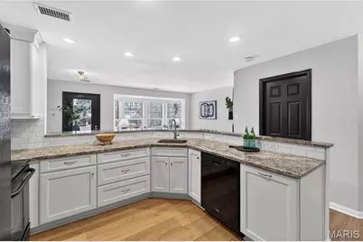 4436 McPherson Ave #A, Saint Louis, MO 63108 - Photo 6