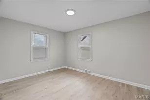 7431 Esterbrook Dr, Saint Louis, MO 63136 - Photo 16
