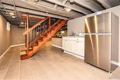 5689 Pernod Avenue, Saint Louis, MO 63139 - Photo 34