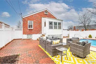 5689 Pernod Avenue, Saint Louis, MO 63139 - Photo 46