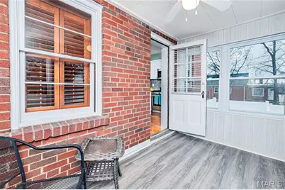 5689 Pernod Avenue, Saint Louis, MO 63139 - Photo 20
