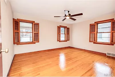 5689 Pernod Avenue, Saint Louis, MO 63139 - Photo 26