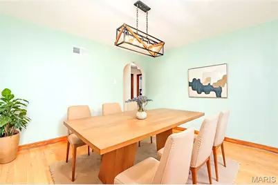 5689 Pernod Avenue, Saint Louis, MO 63139 - Photo 10