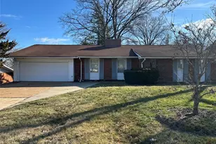 1750 Schuetz Rd, Saint Louis, MO 63146 - Photo 2