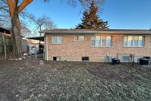 10948 Brookings Dr, Saint Louis, MO 63123 - Photo 12