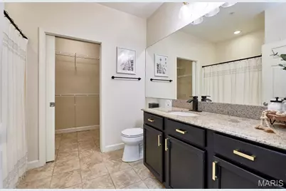 2612 McKnight Crossing Court, Saint Louis, MO 63124 - Photo 16