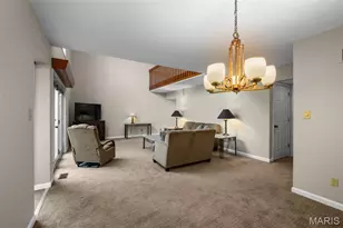 5427 Duchesne Parque Dr, Unincorporated, MO 63128 - Photo 12