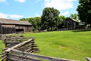 14342 Lake Tahoe Dr, Chesterfield, MO 63017 - Photo 36